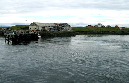 Hafengebäude auf der Insel Flatey 
